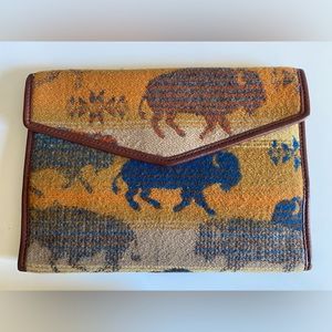 Pendleton Prairie Rush Hour Large Clutch Wallet